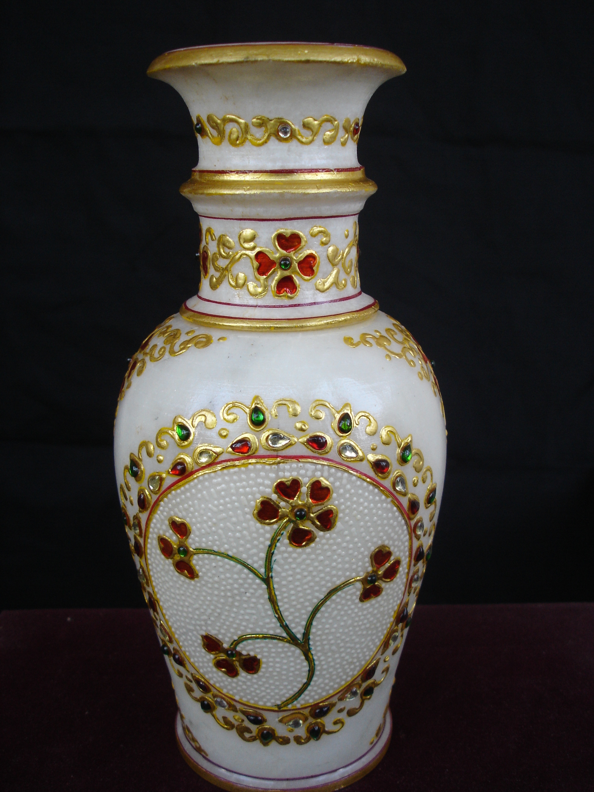 Manufacturers Exporters and Wholesale Suppliers of Marble Vase  With Gold Work 01 Jaipur Rajasthan
